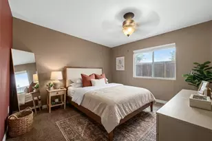 30354 Falcon Point Ct, Murrieta, CA 92563 - Photo 16