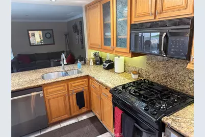 26933 Mandelieu, Murrieta, CA 92562 - Photo 4