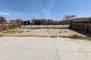 15243 Riverview, Victorville, CA 92394 - Photo 22