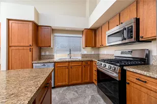 43240 Corte Almonte, Temecula, CA 92592 - Photo 18