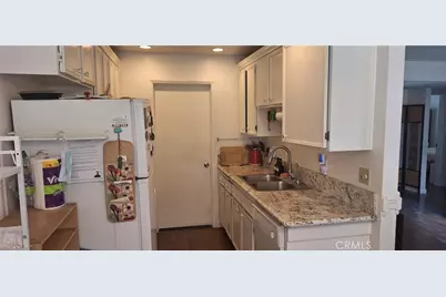 640 Corona, Hemet, CA 92545 - Photo 4