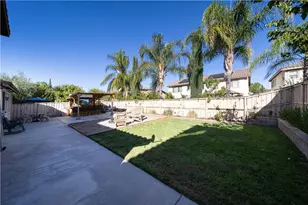 32366 Whispering Willow, Lake Elsinore, CA 92532 - Photo 40