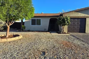 2046 Calle Diablo, Hemet, CA 92545 - Photo 2