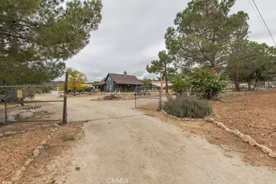 37325 Bohlen, Anza, CA 92539 - Photo 22