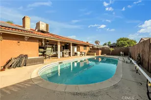 25907 New Chicago, Hemet, CA 92544 - Photo 32