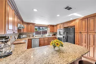 25907 New Chicago, Hemet, CA 92544 - Photo 20