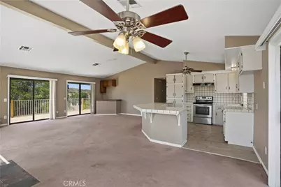 29360 Vacation, Canyon Lake, CA 92587 - Photo 6