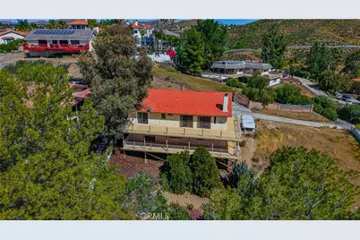 29360 Vacation, Canyon Lake, CA 92587 - Photo 2