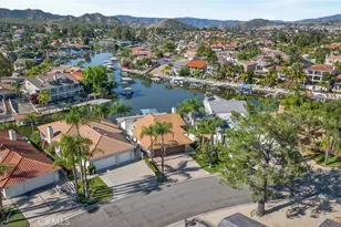 30251 Swan Point, Canyon Lake, CA 92587 - Photo 12