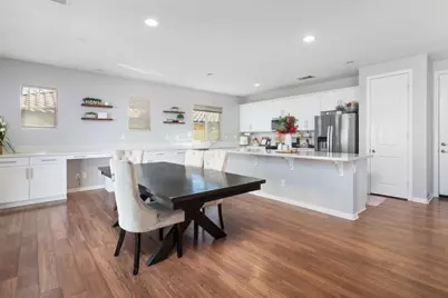 30354 Woodland Hills Street, Murrieta, CA 92563 - Photo 12