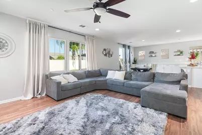 30354 Woodland Hills Street, Murrieta, CA 92563 - Photo 10