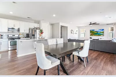 30354 Woodland Hills Street, Murrieta, CA 92563 - Photo 14