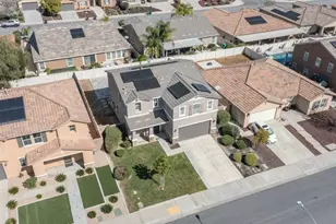 30354 Woodland Hills St, Murrieta, CA 92563 - Photo 2