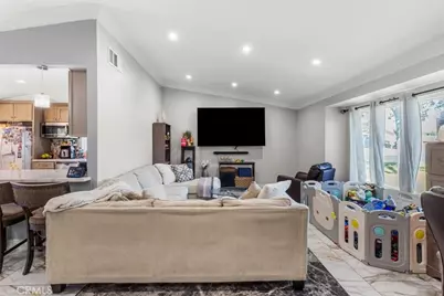 661 Woodhill, Rialto, CA 92376 - Photo 16