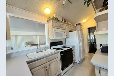 1295 S Cawston #245, Hemet, CA 92545 - Photo 6
