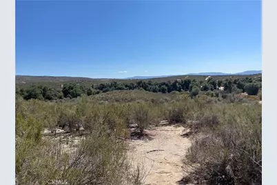 35010 Willow Creek Rd., Hemet, CA 92544 - Photo 24