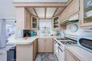 2750 W Acacia, Hemet, CA 92545 - Photo 8