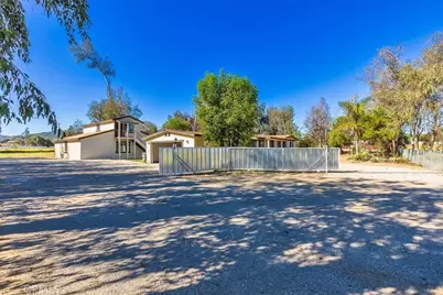27355 Scott Road, Menifee, CA 92584 - Photo 2