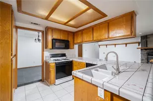 15821 Candlewood, Victorville, CA 92395 - Photo 14