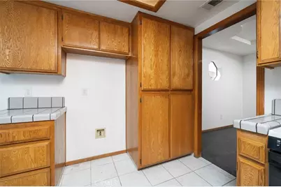 15821 Candlewood, Victorville, CA 92395 - Photo 14