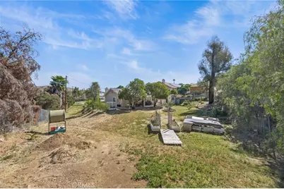 29225 Avenida De Las Flores, Menifee, CA 92587 - Photo 24