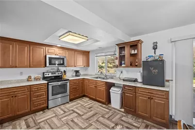 29225 Avenida De Las Flores, Menifee, CA 92587 - Photo 12