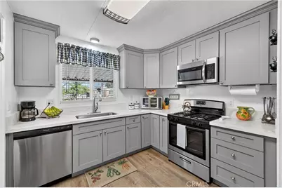 30072 Santa Rosalia, Menifee, CA 92584 - Photo 8