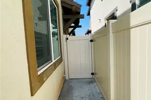 2004 2004 Dewdrop, Upland, CA 91786 - Photo 30