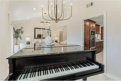 23509 Cutter Drive, Canyon Lake, CA 92587 - Photo 12