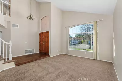 39600 Glenwood Court, Murrieta, CA 92563 - Photo 4