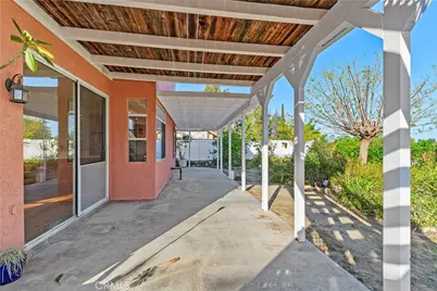 39600 Glenwood Court, Murrieta, CA 92563 - Photo 30