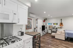 27 66th Pl, Long Beach, CA 90803 - Photo 22