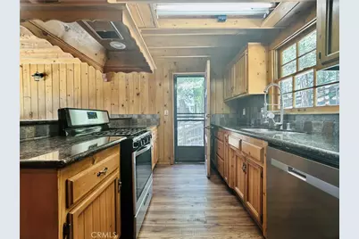 349 Golf Course Road, Lake Arrowhead, CA 92352 - Photo 16