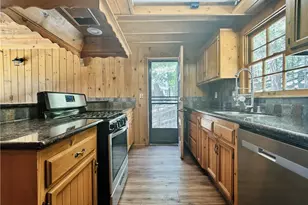 349 Golf Course Rd, Lake Arrowhead, CA 92352 - Photo 16