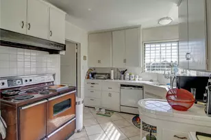 4637 Presidio Dr, View Park, CA 90008 - Photo 6