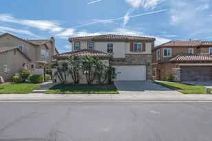 27194 Red Maple, Murrieta, CA 92562 - Photo 2