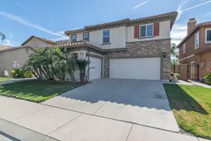 27194 Red Maple, Murrieta, CA 92562 - Photo 2
