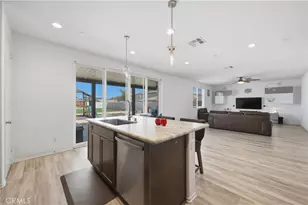 30812 Mossy Bend, Murrieta, CA 92563 - Photo 12