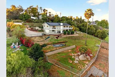 358 Sunrise Circle, Vista, CA 92084 - Photo 4