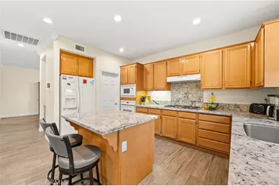 33926 Channel, Temecula, CA 92592 - Photo 18