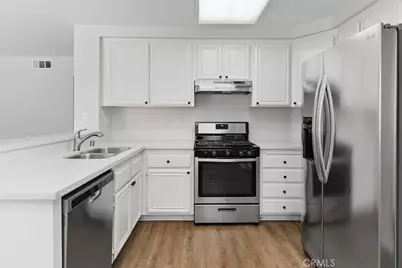 24499 Leafwood Drive, Murrieta, CA 92562 - Photo 16