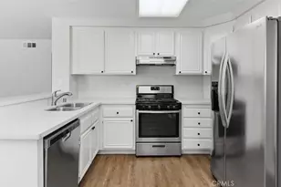 24499 Leafwood Dr, Murrieta, CA 92562 - Photo 16