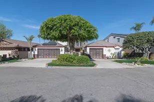 30245 White Wake, Canyon Lake, CA 92587 - Photo 2