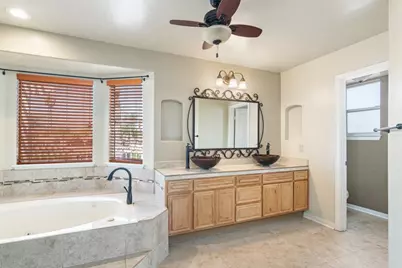 30245 White Wake, Canyon Lake, CA 92587 - Photo 38