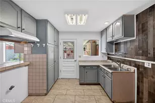 291 W Whittier, Hemet, CA 92543 - Photo 12