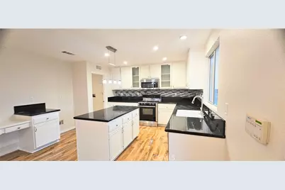 23501 Mountain Breeze, Murrieta, CA 92562 - Photo 8