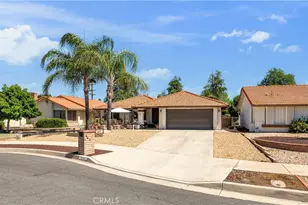 1114 Bottle Tree, Hemet, CA 92545 - Photo 2