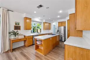 23480 Bending Oak Ct, Murrieta, CA 92562 - Photo 20