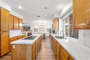 23480 Bending Oak Ct, Murrieta, CA 92562 - Photo 16