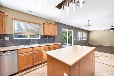 38332 Chestnut Circle, Murrieta, CA 92563 - Photo 14